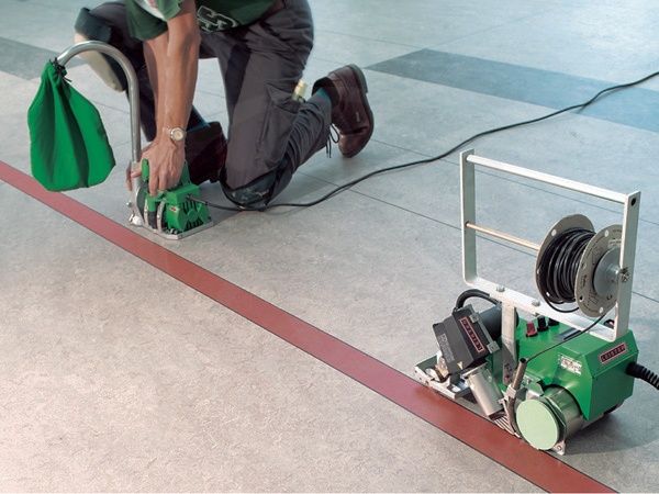 groover.jpg Фреза для разделки шва GROOVER LEISTER в работе