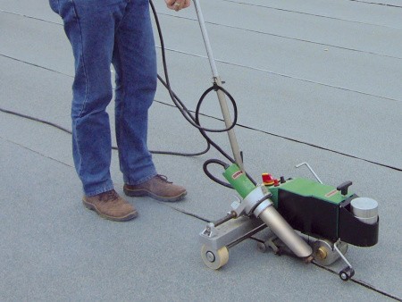 Сварочный автомат горячего воздуха BITUMAT B2 - применение Сварочный автомат горячего воздуха BITUMAT B2 - применение